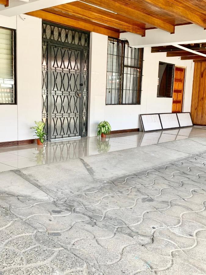 Global House Cr Hostel Backpackers Alajuela Habitacion Compartida 2 Camas Por Habitacion Dış mekan fotoğraf